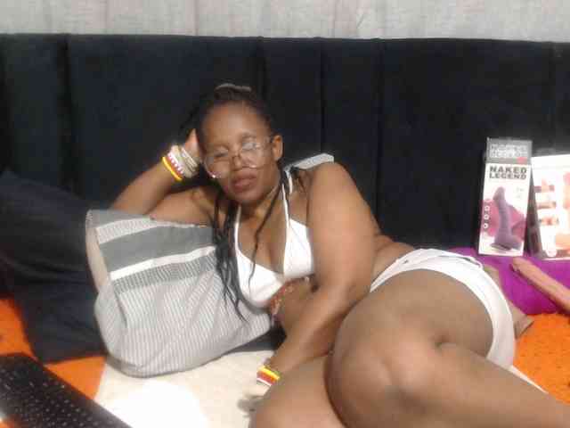 Sheila80 webcam