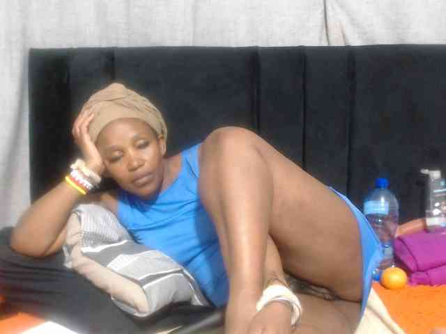 Sheila80 webcam