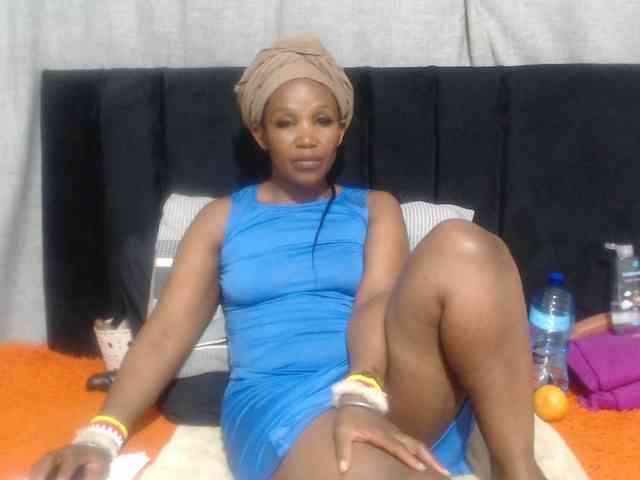 Sheila80 webcam