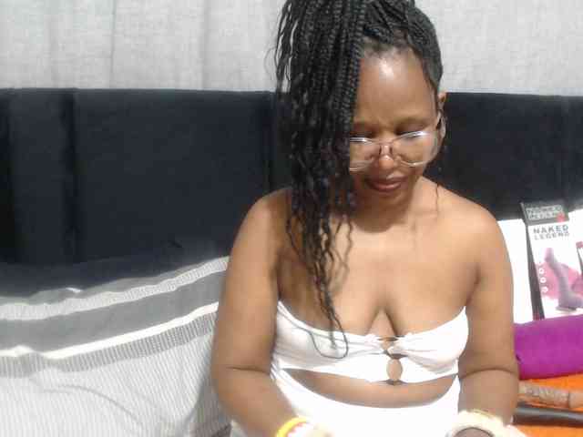Sheila80 webcam