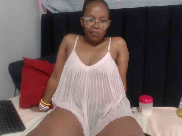 Sheila80 webcam