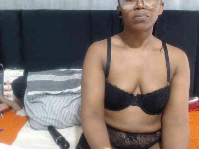 Sheila80 webcam