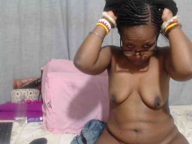 Sheila80 webcam