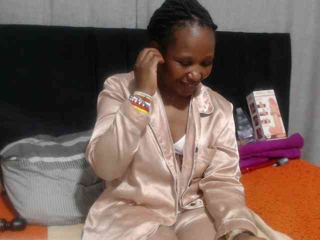 Sheila80 webcam