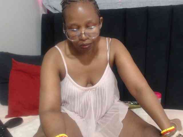 Sheila80 webcam