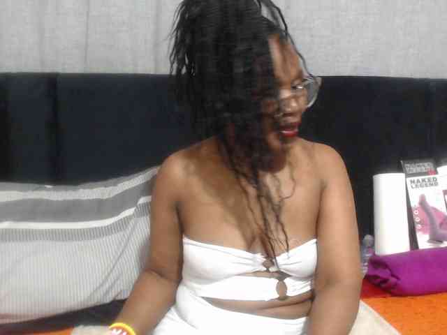 Sheila80 webcam