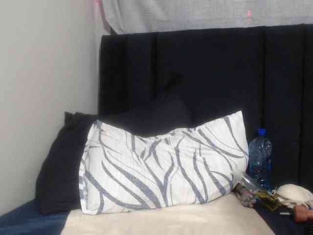 Sheila80 webcam
