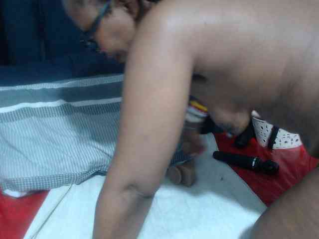 Sheila80 webcam