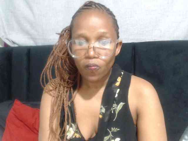 Sheila80 webcam