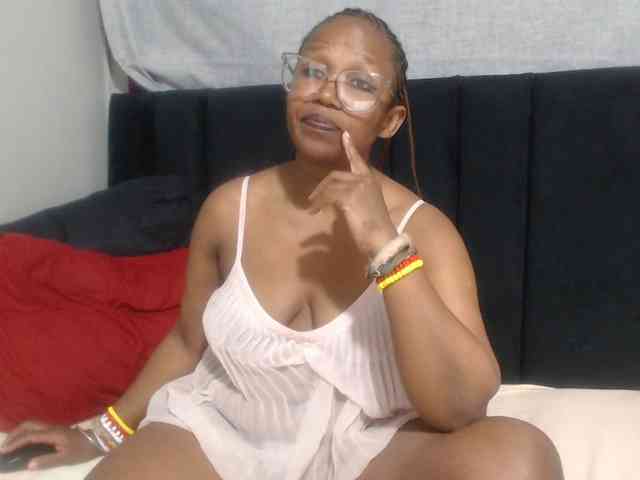 Sheila80 webcam