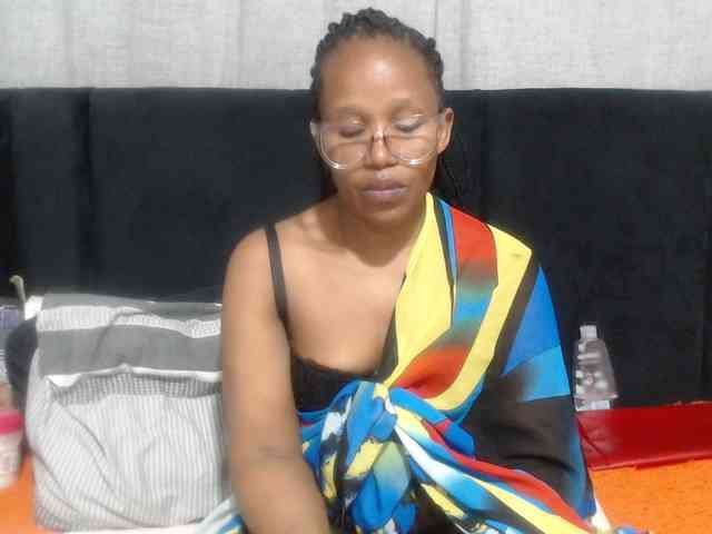 Sheila80 webcam