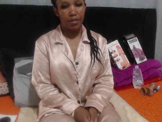 Sheila80 webcam