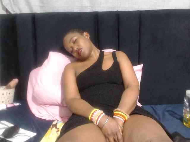 Sheila80 webcam