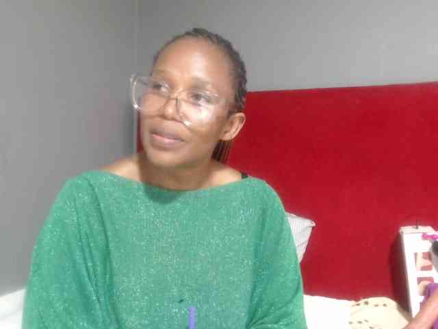 Sheila80 webcam