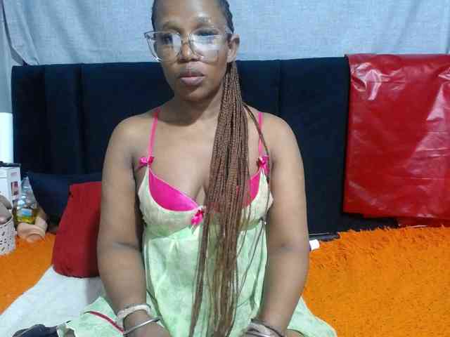 Sheila80 webcam
