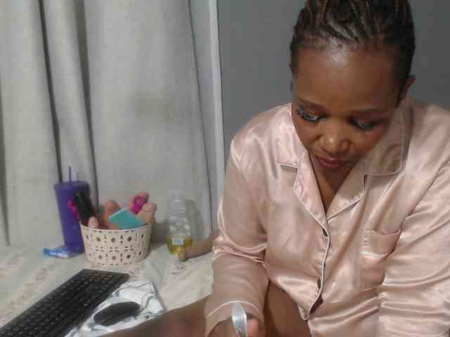 Sheila80 webcam