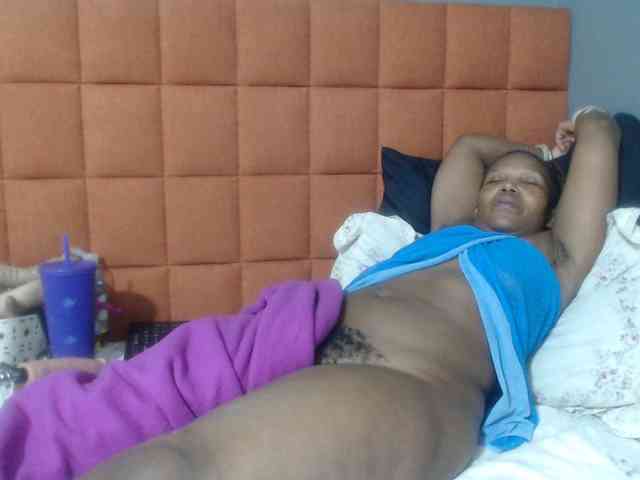 Sheila80 webcam