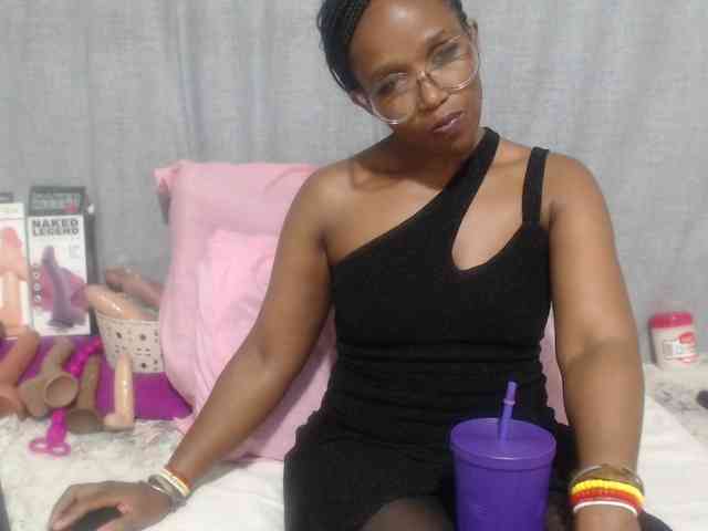 Sheila80 webcam
