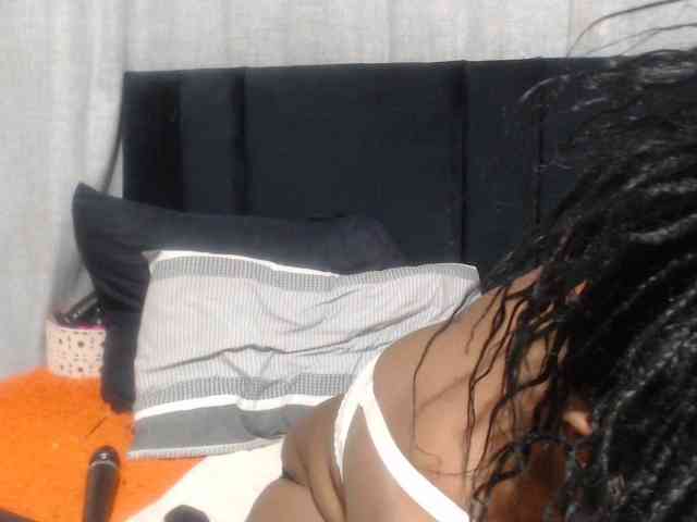 Sheila80 webcam