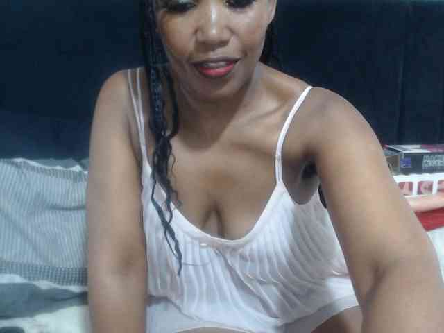 Model: Sheila80