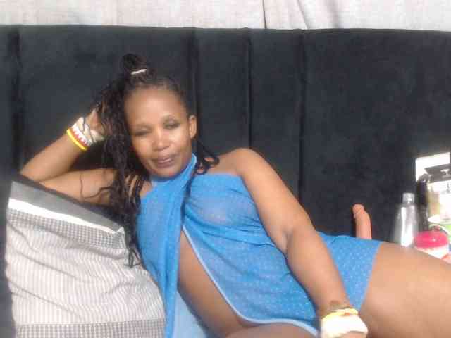 Sheila80 webcam