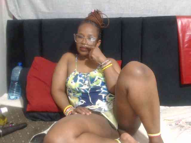 Sheila80 webcam