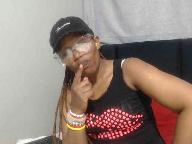 Sheila80 webcam