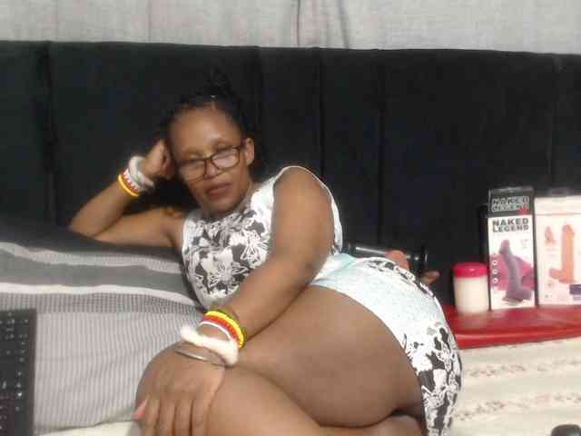 Sheila80 webcam