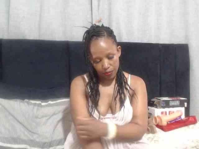 Model: Sheila80