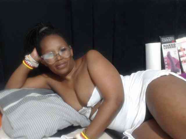 Sheila80 webcam