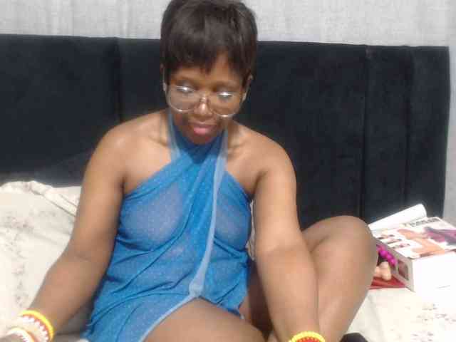 Sheila80 webcam