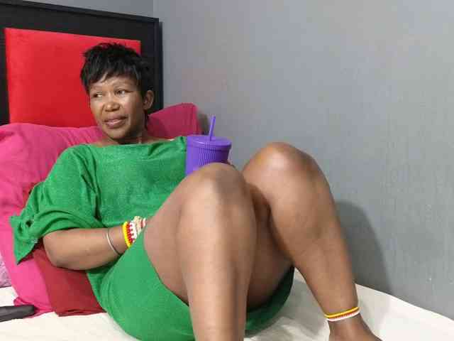 Sheila80 webcam