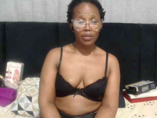 Sheila80 webcam