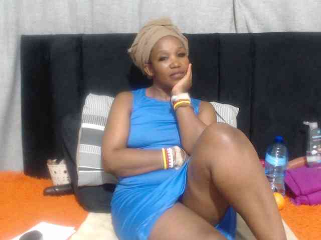 Sheila80 webcam