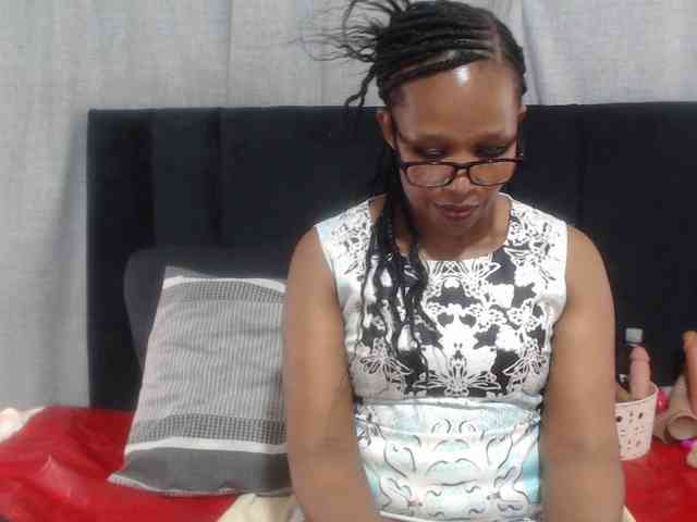Sheila80 webcam
