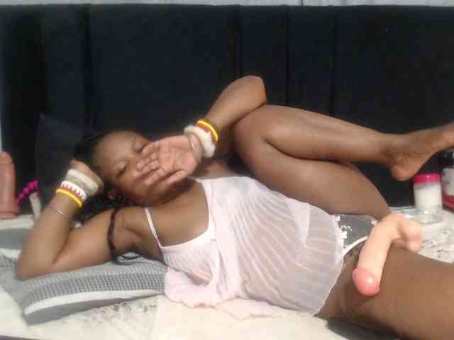 Sheila80 webcam