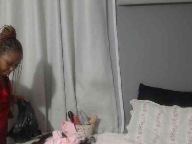 Sheila80 webcam