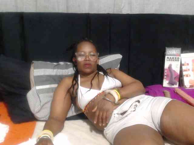 Sheila80 webcam