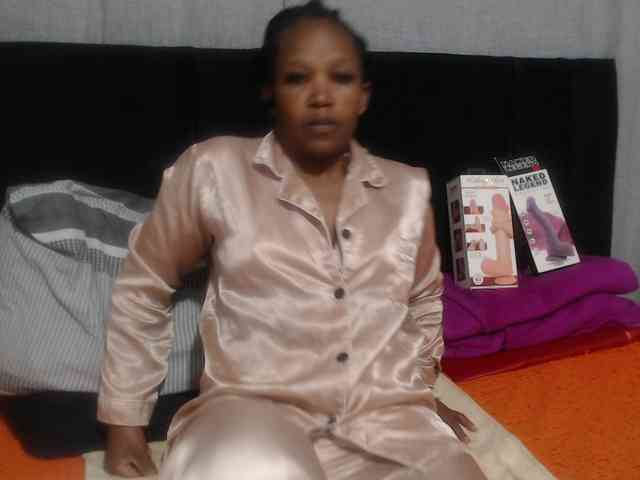 Sheila80 webcam