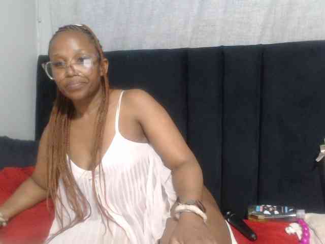 Sheila80 webcam