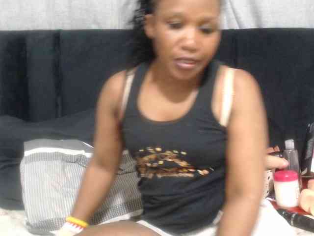 Sheila80 webcam