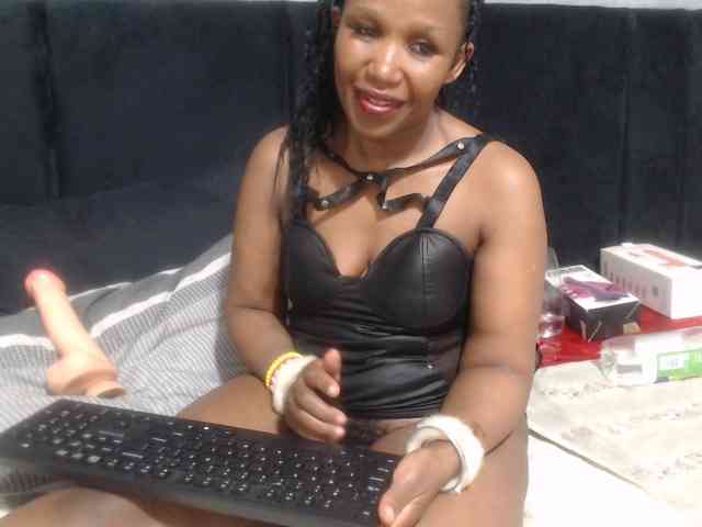Sheila80 webcam