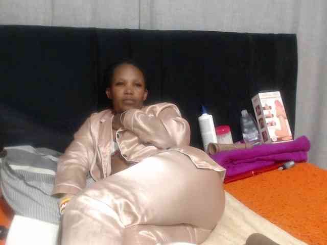 Sheila80 webcam