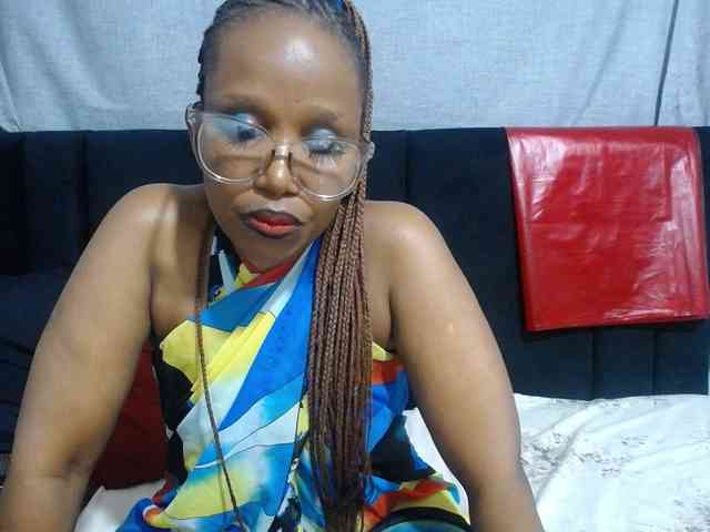 Sheila80 webcam