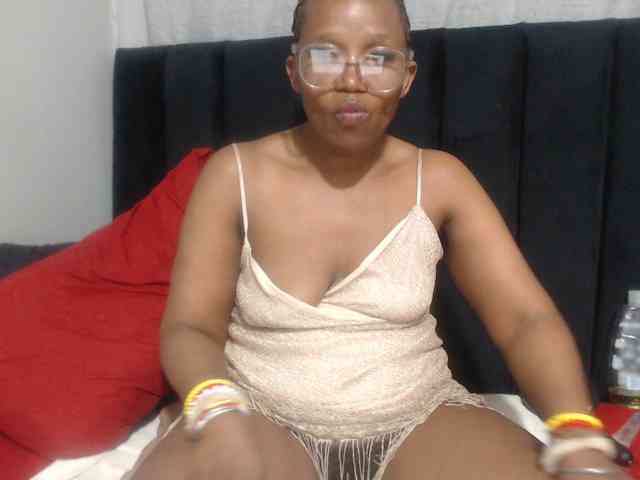 Sheila80 webcam