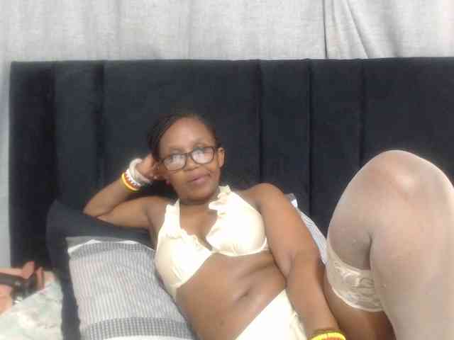 Sheila80 webcam