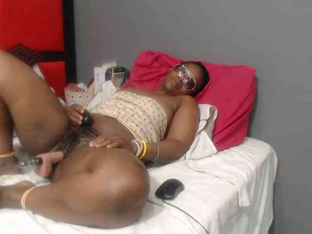 Sheila80 webcam