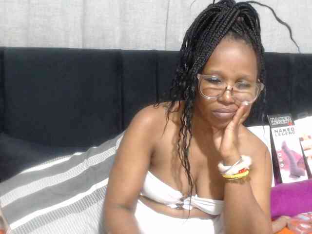 Sheila80 webcam