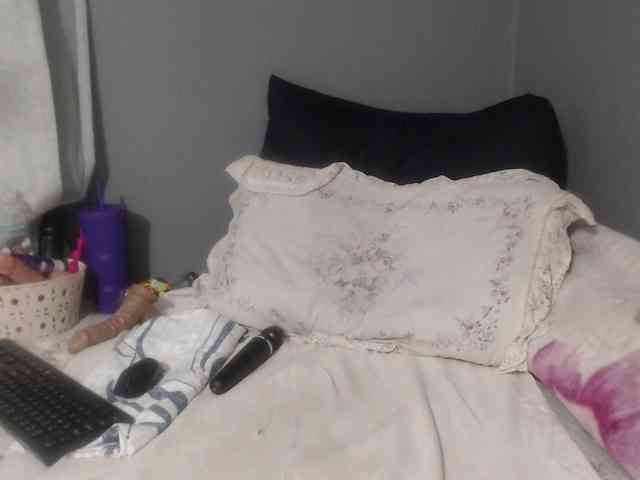Sheila80 webcam