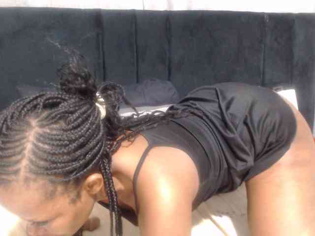 Sheila80 webcam